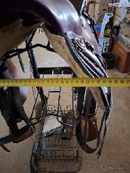 Vybaven� pro jezdce, kon� a st�j